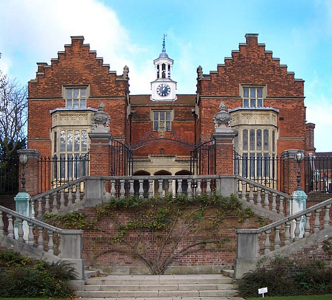 Harrow School – 리더십과 웅변 교육의 명문 남학교